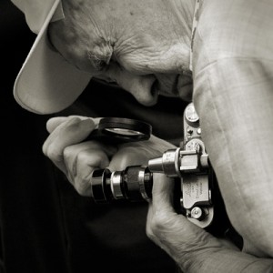 copy Mr  Photographer by anjelicek 300x300 Mr Photographer