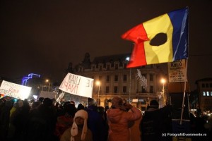 Naționaliștii IMG 1212 300x200 #Revolutie, ziua 4 un pamflet