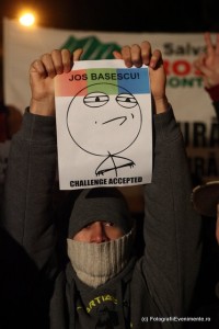 Cei ce îl trollau pe Băsescu IMG 1419 200x300 #Revolutie, ziua 4 un pamflet